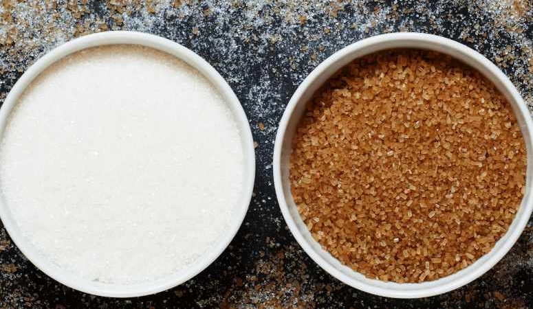 تفاوت شکر قهوه ای و شکر سفید چیست؟