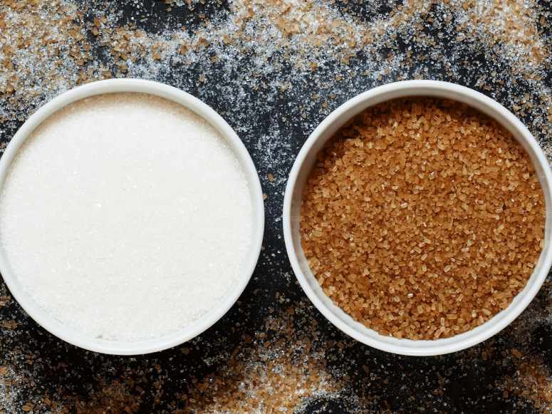 تفاوت شکر قهوه ای و شکر سفید چیست؟