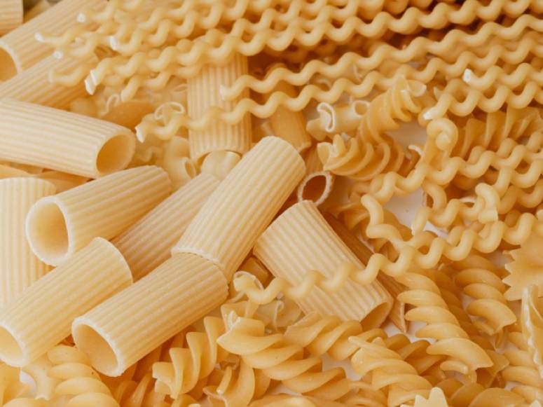 تفاوت ماکارونی و اسپاگتی